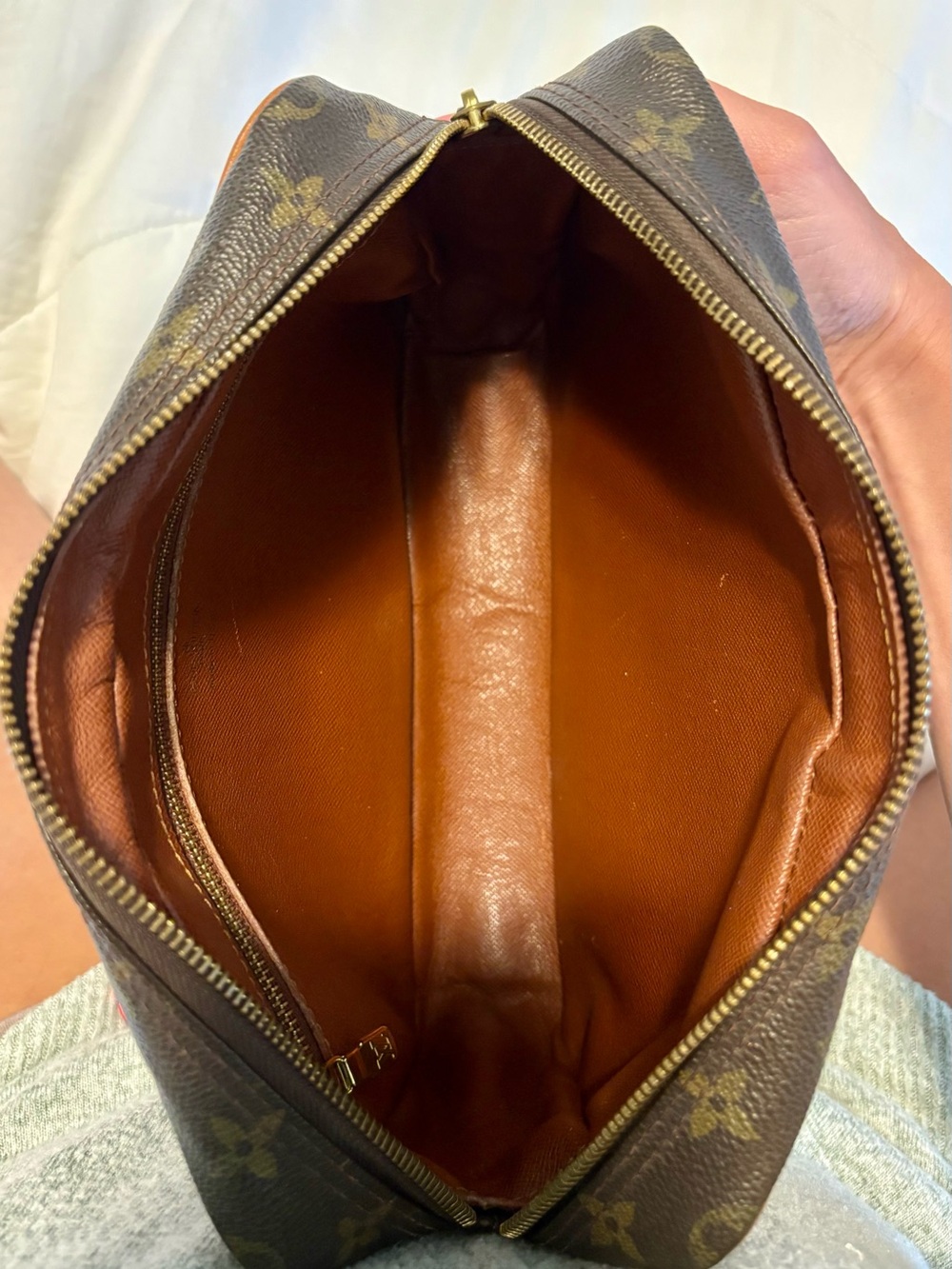 Louis Vuitton Trocadero 27 Shoulder Bag - Picture 8 of 10